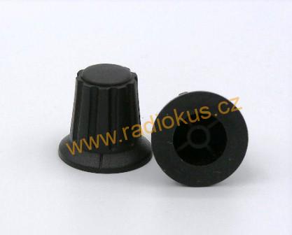 Knoflík plastový 4mm černý nasazovací bez zajištění
