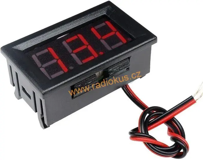 Voltmetr panelový LED červený, 3,5-30V, NC064, 2 vývody