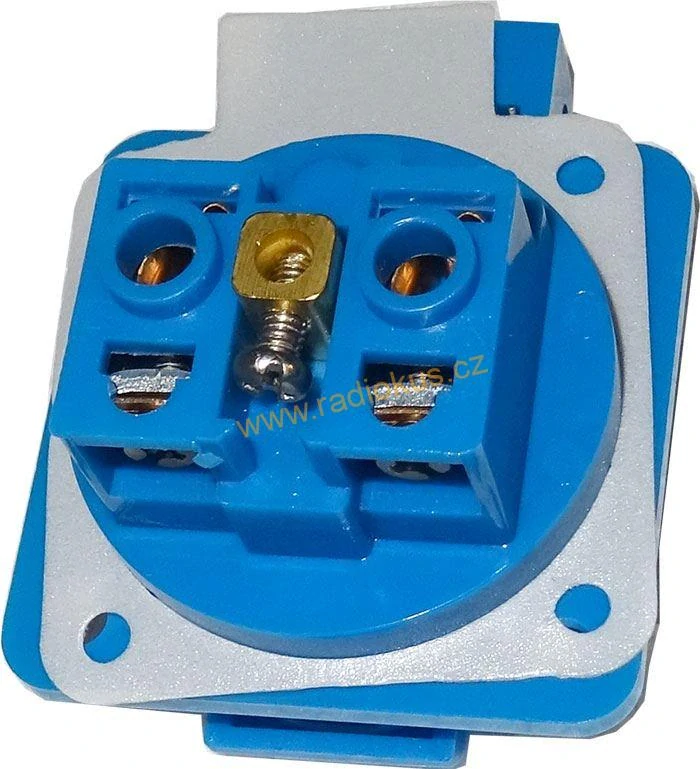 Zásuvka EZ17 230V/16A na panel IP44 s víčkem