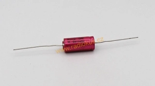 6,8uF / 23V AC , bipolární kondenzátor , axiální
